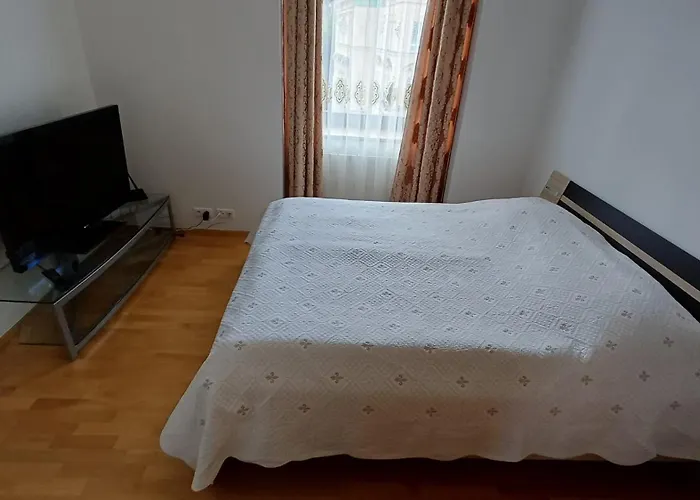 Kralovska Vyhlidka شقة